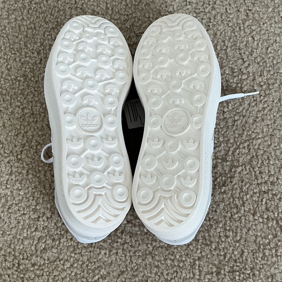 NWT Adidas Gazelle Bold Gray & White Original Suede Sneakers - Size 8.5 - Picture 6 of 9